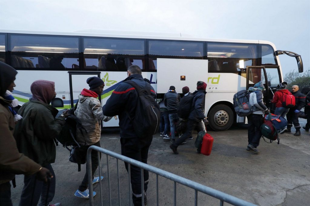 san66d744_27par329_europe_migrants_calais_1024