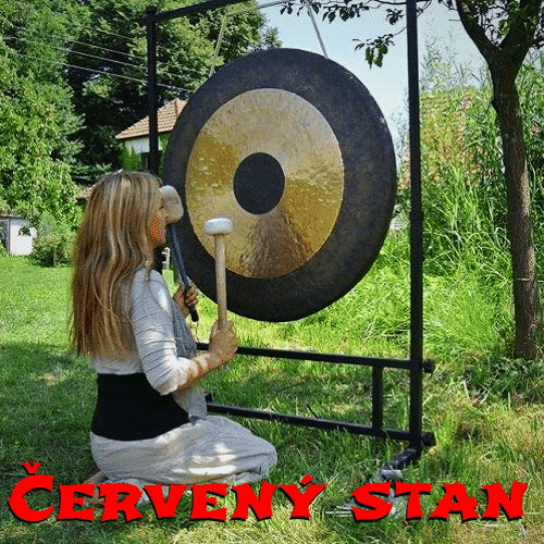 Červený stan 1