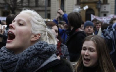 Tisíce ľudí na Malte protestovali proti navrhovanému mediálnemu zákonu.