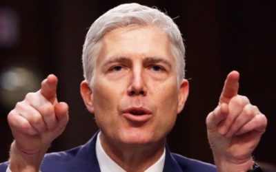 Konzervativec Gorsuch byl schválen za člena Nejvyššího soudu USA.