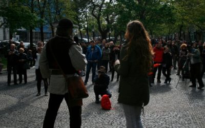 Tichá samovražda národa slovenského: Ako sa nestarať o pôdu s blokádou oficiálnych médií. .