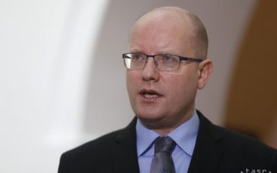 VIDEO: Česká vláda podá demisiu, oznámil premiér Sobotka.