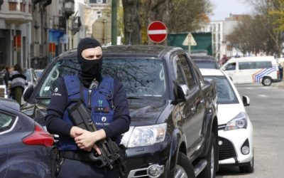 Vojaci v Bruseli zastrelili muža, ktorý na nich zaútočil nožom