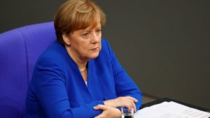 Líderka AfD: Merkelová by mala byť postavená pred súd