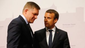 Komentár Zola Mikeša: Fico ako vyjednávač s Macronom zlyhal