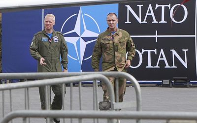 Bojové prápory s cudzími vojakmi NATO v pobaltských krajinách a Poľsku sú už plne funkčné. NATO posilnilo aj svoju prítomnosť v Čiernom mori a navýšilo sily rýchlej reakcie.