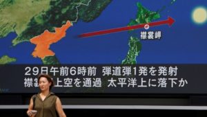 KĽDR odpálila balistickú strelu, ktorá preletela ponad Japonsko 1