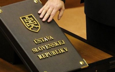 Pred 25 rokmi schválili základný zákon – Ústavu SR.