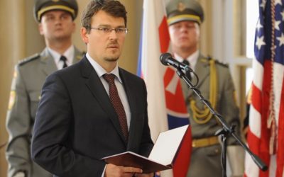 Ondrejcsák kritizuje Gajdoša: Predlžovanie závislosti od Ruska nie je v súlade s proeurópskou a proatlantickou orientáciou Slovenska.
