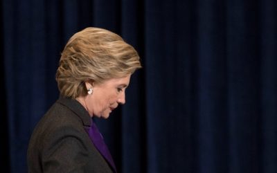 Clintonovú obviňujú z prania špinavých peňazí v súvislosti s kampaňou okolo spisu „Trump-Rusko“.