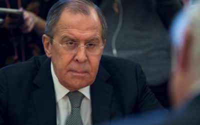 Lavrov nazval obvinenia zo zasahovania do amerických volieb blúznením.