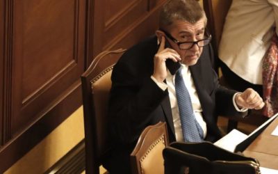 Babišova menšinová vláda podáva demisiu