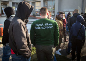 ĽSNS Ľudová strana Naše Slovensko Kotleba Michaľany pochod protest Rómovia 1