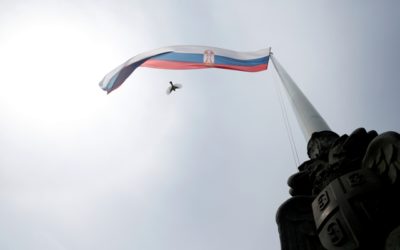 Srbský parlament zriadil grémium, ktoré preskúma dôsledky bombardovania NATO.