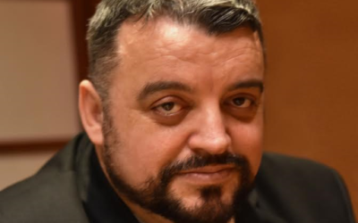 Chmelár: Upadajúca veľmoc USA kope okolo seba ako zdochýnajúci kôň.