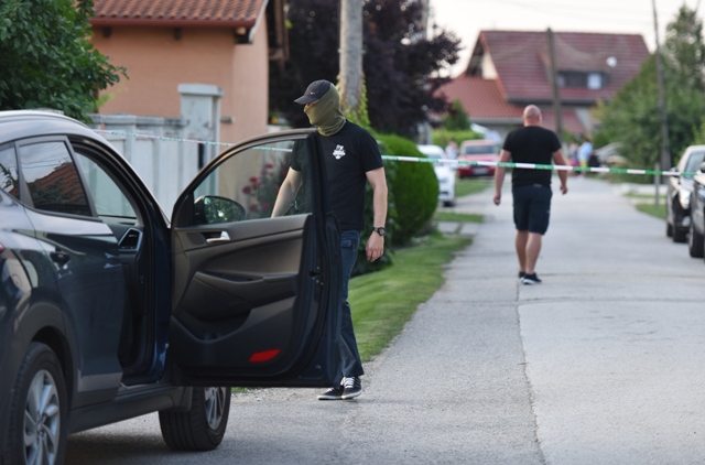 Policajti zadržali podozrivých z vraždy Kuciaka a Kušnírovej. 1
