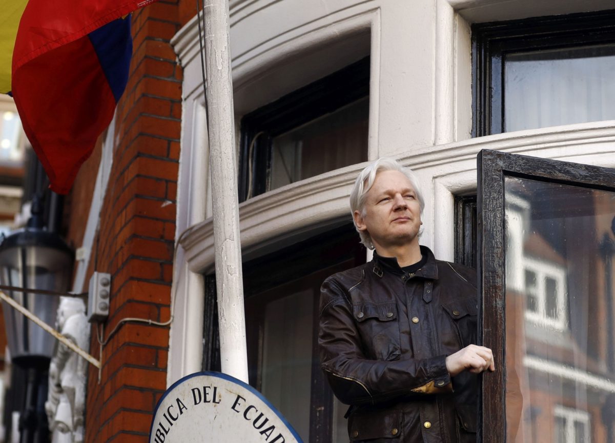 Zakladateľ WikiLeaks Assange: Ekvádor sa ma snaží z ambasády vyhnať. 1