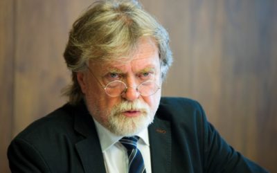 Čo sa vlastne stalo počas divokej utorkovej parlamentnej noci? O okolnostiach čudného hlasovania hovorí poslanec Dušan Jarjabek.