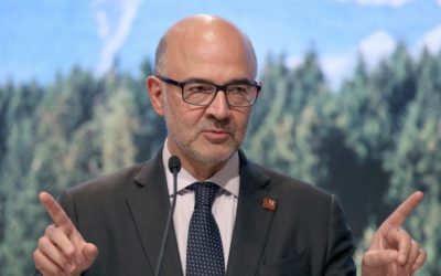 Moscovici: EÚ neschvaľuje obnovenie amerických sankcií voči Iránu.