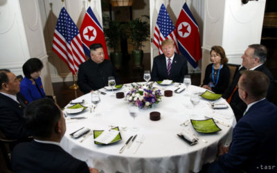 Biely dom: Na summite Trumpa s Kimom nedošlo k dohode.