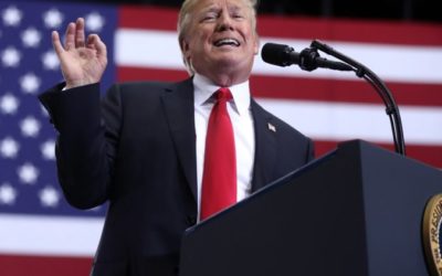 Donald Trump plánuje vyhlásiť stav núdze, chce tak získať viac financií na stavbu múru s Mexikom.