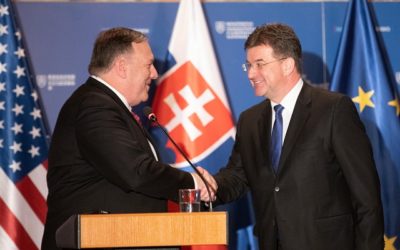 Chystajú Lajčákovci s Američanmi niečo poza chrbát občanov? Prečo ministerstvo neodpovedalo na otázku, či chystá umiestnenie amerických vojsk na Slovensku? 