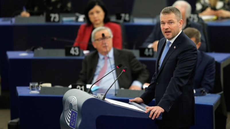 Odpojte sa od Fica, vyzvali Pellegriniho v europarlamente. 1