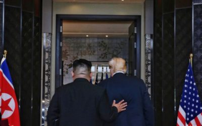Trump hovoril s Kimom 50 minút, ohlásil obnovenie jadrových rokovaní.