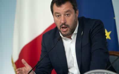 Salvini reaguje na obvinenia z finančného napojenia na Rusov: „Nikdy som od Rusov nevzal jediný rubeľ, euro, dolár, či liter vodky!“