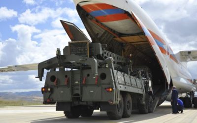 V Turecku pristálo štvrté lietadlo s komponentmi ruského systému S-400.