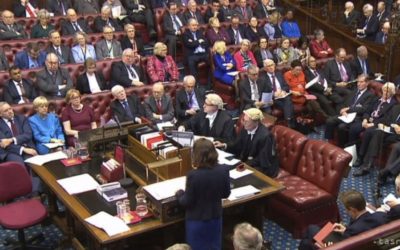 NÁVRH ZÁKONA VYLUČUJÚCI TVRDÝ BREXIT SCHVÁLILA AJ SNEMOVŇA LORDOV.