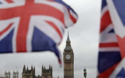 BRITSKÁ KRÁĽOVNÁ PODPÍSALA ZÁKON VYLUČUJÚCI BREXIT BEZ DOHODY.