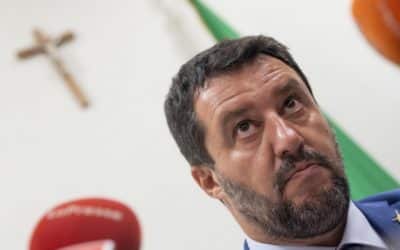 Nová vláda v Ríme bude k migrantom zhovievavejšia. Salvini: Zradili ste Taliansko.