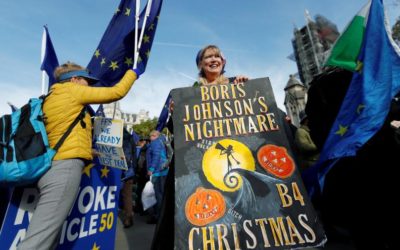 Odchod, který se nestal. S říjnem měla skončit i brexitová anabáze.