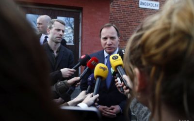 Protiimigračná strana sa stala najpopulárnejšou vo Švédsku.