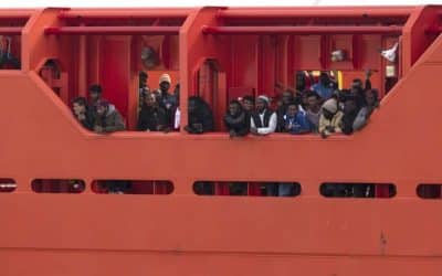 Chcú opäť Salviniho: Dvojnásobok migrantov ako pred rokom. Tlak AfD mení utečeneckú politiku.