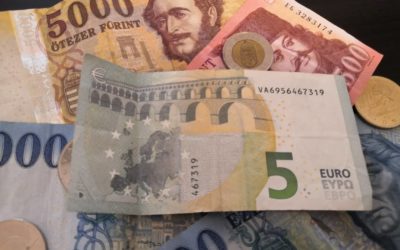 Maďari euro nechcú. Všade zvýšilo životné náklady, tvrdia.