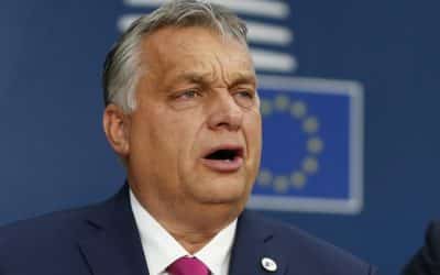 Viktor Orbán nazval migračnú politiku EÚ “ závažnou chybou“. „Čaká nás ťažký rok. Soros chce zmeniť Európu na kontinent zmiešaných kultúr“.