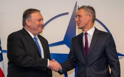 Šéf NATO aj Pompeo podporujú správu, že lietadlo zostrelila iránska raketa.