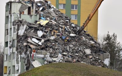 Milión za odvoz sutín z bytovky? Medzi slzami sa dobre kradne, hnevá sa prešovský exprimátor.