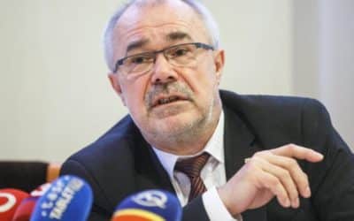 Nikto s nami nekomunikoval, odkazujú vláde odborári. Vydržíme 2-3 mesiace, hovoria zamestnávatelia.