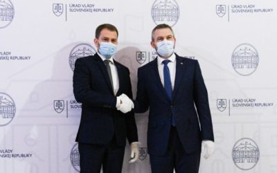 Pellegrini zvládal krízu lepšie, ukázali odpovede Slovákov v PRIESKUME.