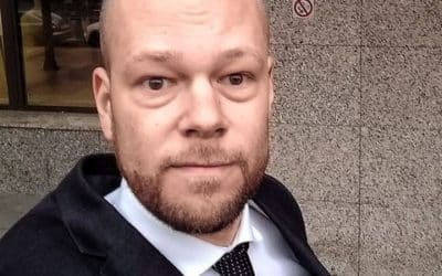 Lovec konšpirátorov Breiner spolupracujúci s vládou sám šíri konšpirácie: Rusko v čase pandémie znemožňuje Európskej únii efektívne komunikovať s verejnosťou.