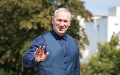 Držte hubu a krok. Bezák navrhuje, aby kresťania kapitulovali.