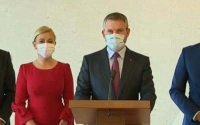 Dozrel čas na odchod Fica, vyhlásil Pellegrini. Pripojili sa k nemu Saková či Žiga