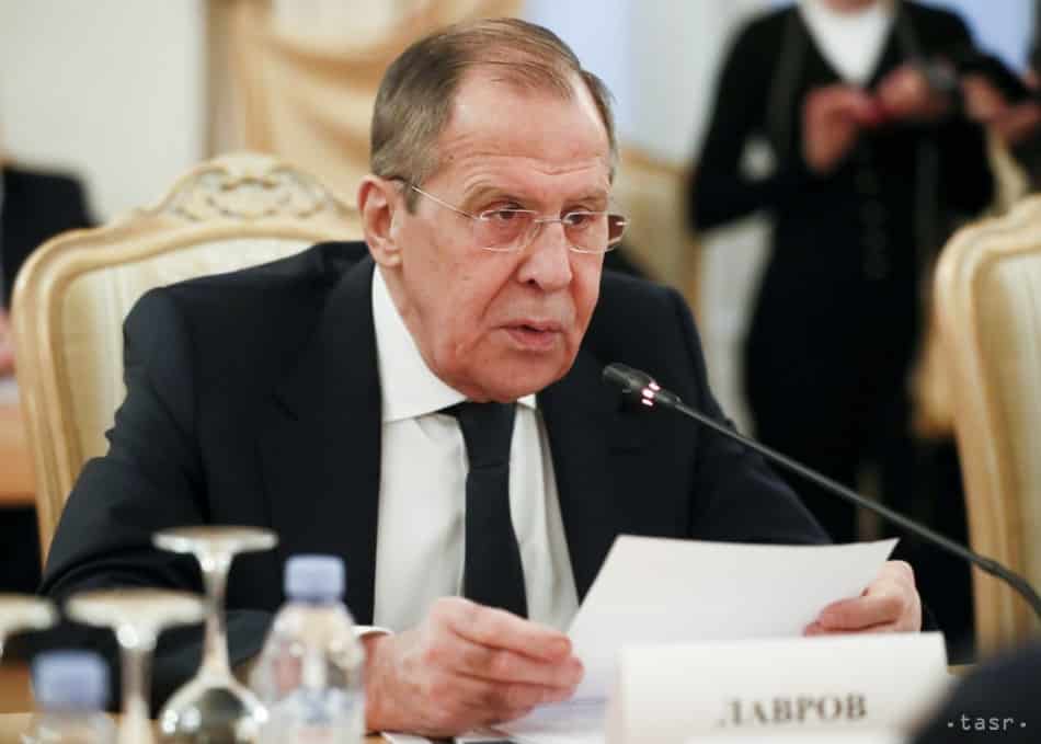 Lavrov žiada prepustiť novinárov zadržaných počas protestov. 1