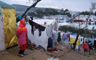 Štyroch afganských migrantov obvinili z podpaľačstva pre požiare v gréckom tábore Moria.