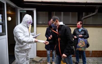 Na plošné testovanie prišlo za piatok a sobotu vyše 120-tisíc ľudí, cez 4-tisíc bolo infekčných.