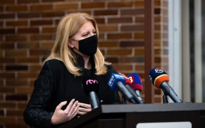 Slovensko by malo mať miernejší lockdown aj celoplošné testovanie, zhodla sa pandemická komisia.