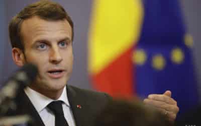 Macron odsúdil islamský teroristický útok v meste Nice.